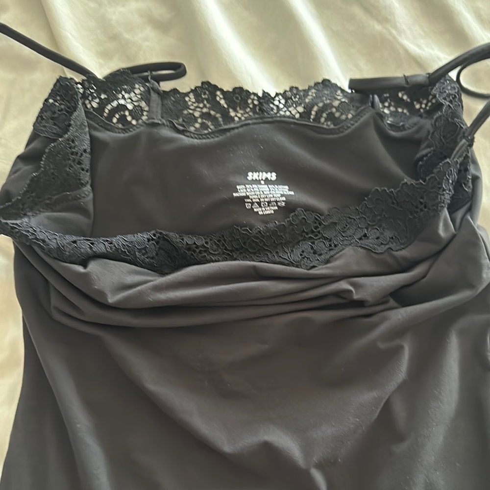 SKIMS Black Lace Trim Cami